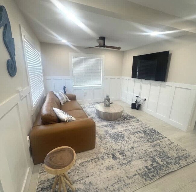 3006 Gulf Dr unit ID1363942P, Holmes Beach, FL 34217 - photo 2