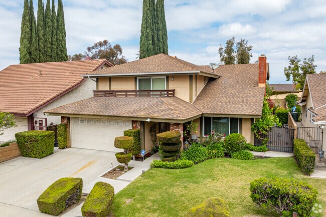 Find your dream home in the peaceful Woodside neighborhood.