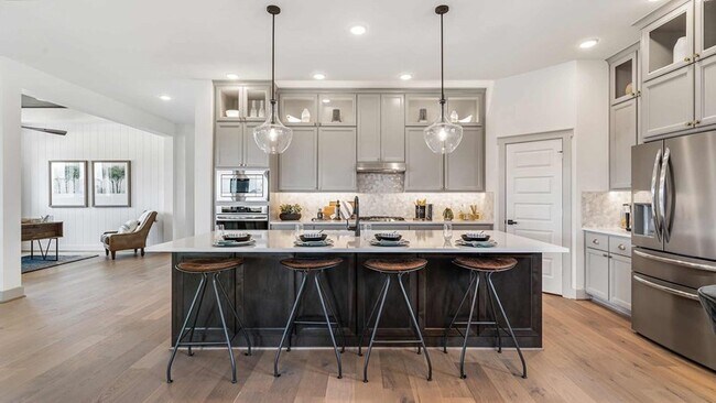 12022 Grassy Bend Dr unit 36479362, Mont Belvieu, TX 77523 - photo 3