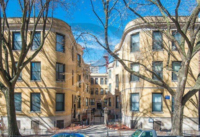 1224 N Dearborn St unit 1216-B3, Chicago, IL 60610 - photo 2