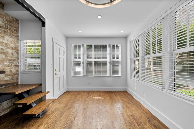 739 2nd St unit 1, Miami Beach, FL 33139 - photo 3