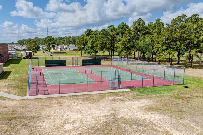 Lewis Middle School in Northview has tennis courts.