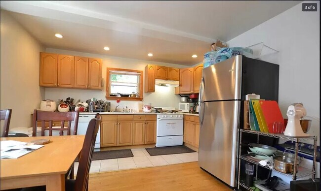 42 Gardner St unit 2, Allston, MA 02134 - photo 5