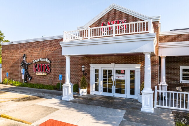 Grab award-winning barbecue at Gates Bar-B-Q, a quick drive from Ivanhoe Southwest.