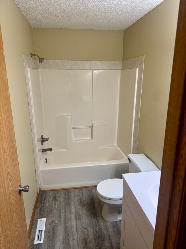 174 Main St unit 2A, Foreston, MN 56330 - photo 7