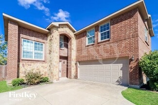 2301 Saffron Ln, Arlington, TX 76010