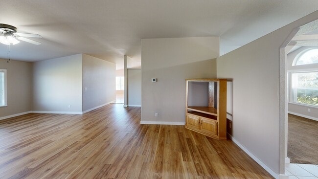 18616 S Smythe Rd, Spangle, WA 99031 - photo 3