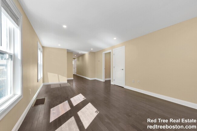 43 Wright Ave unit 1, Medford, MA 02155 - photo 5