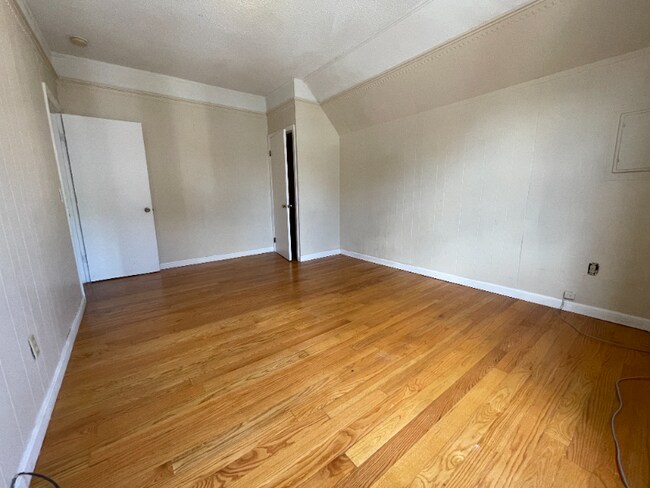 76 Walnut St unit 2, East Providence, RI 02914 - photo 6