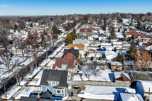 The Windom Park neighborhood has pleasant, quiet streets.