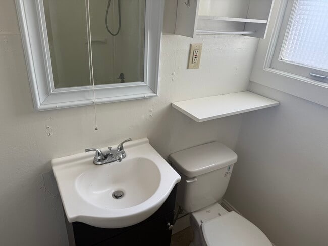 907 Rood Ave unit Rood Ave Upstairs, Grand Junction, CO 81501 - photo 7