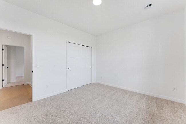 7653 Swan St, Lino Lakes, MN 55014 - photo 5