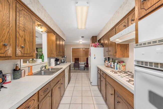 1405 Gunsmith St, College Station, TX 77840 - photo 5