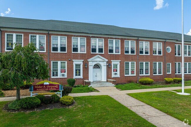 Deryniski Elementary School is located on Main Street near the center of Downtown Southington near Plantsville.