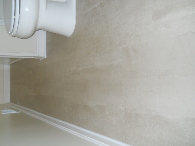 1498 Winchester Ave unit 4, Lakewood, OH 44107 - photo 6