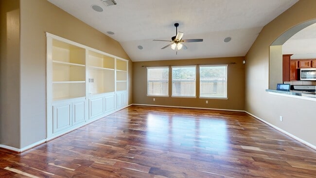 15203 Knotty Chestnut St, Cypress, TX 77429 - photo 2