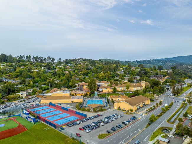 Tamalpais High School Has a Large Pool