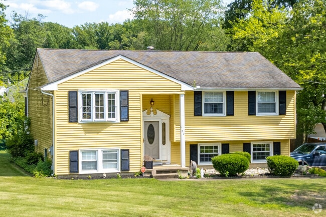 View asymmetrical homes in various colors located in the Stratford neighborhood.