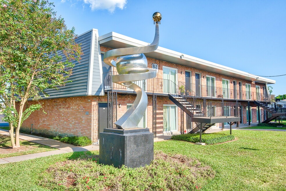 Villas at Emerald Park, Gretna, LA 70056 - photo 1