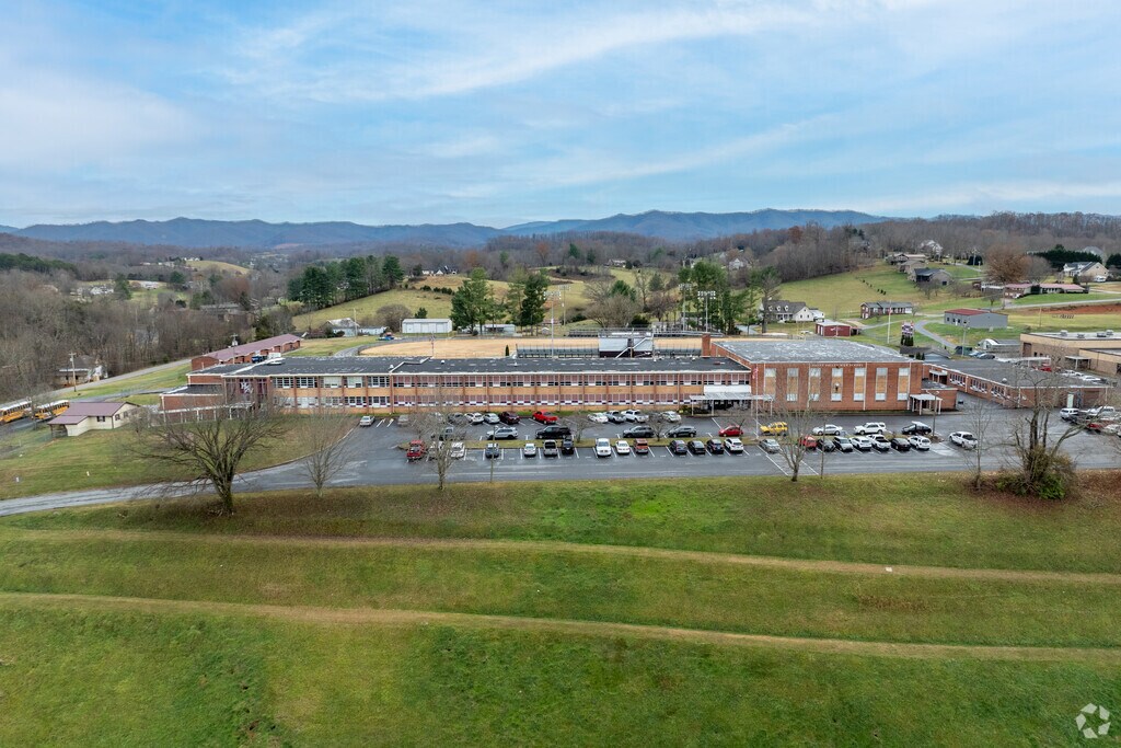 At Happy Valley High School, students thrive in a variety of extracurricular activities.