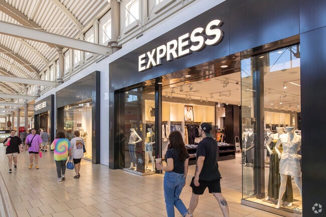 Shopping at Arrowhead Towne Center is quick and convenient for resident of Arrowhead.