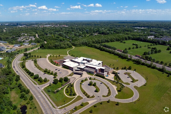 Linden Grove Middle School is part of the Kalamazoo Public School system.