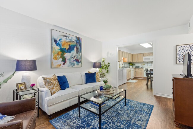 Edenborn Courts and Gardens, Metairie, LA 70002 - photo 6