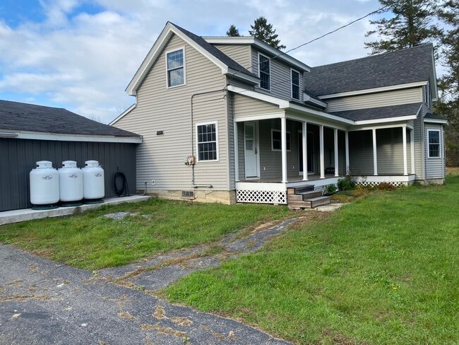1076 Clinton Ave, Benton, ME 04901 - photo 2