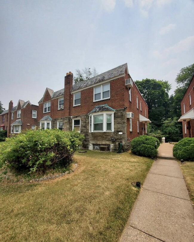 6910 Ardleigh St Unit 1, Philadelphia, PA 19119