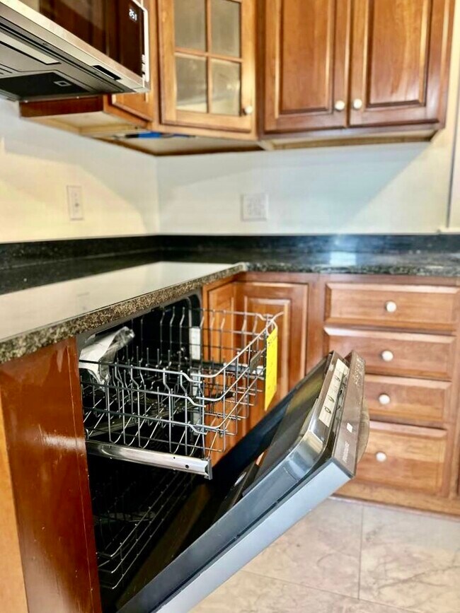 4 Prospect Place unit 1, West Haven, CT 06516 - photo 7