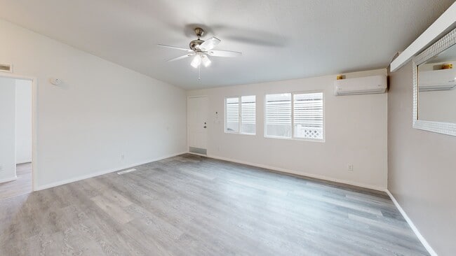 9080 Bloomfield Ave unit 237, Cypress, CA 90630 - photo 2