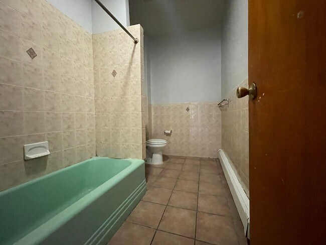 116 Linden Ave unit 2, Jersey City, NJ 07305 - photo 5