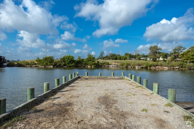 Channelview is the perfect place for those who love to fish and has several docks nearby.
