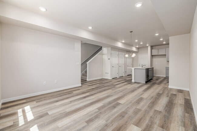 2877 E 103rd Dr, Denver, CO 80229 - photo 7