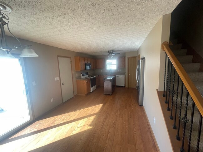 8311 Carano Way, Columbus, OH 43240 - photo 6