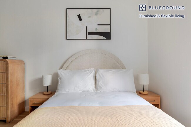 216 E 13th St unit FL1-ID2162, New York, NY 10003 - photo 4