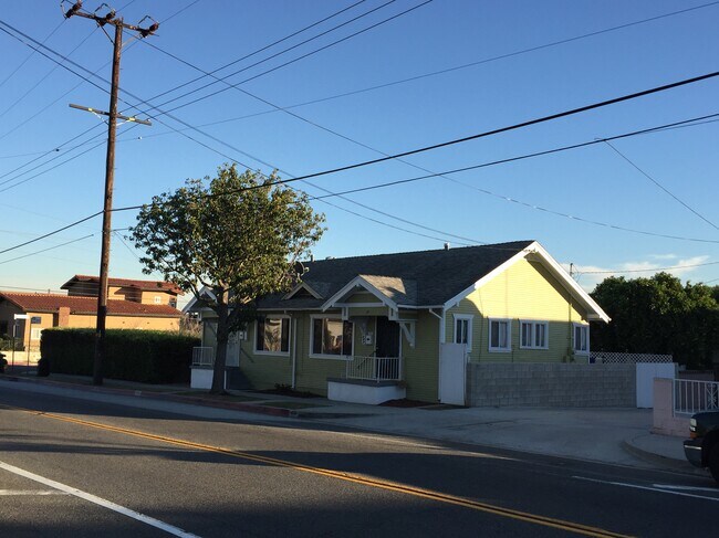 909 W 1st St unit 913, San Pedro, CA 90731 - photo 4