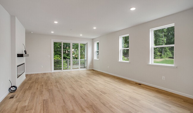 35599 Pine Needle Ln, Locust Grove, VA 22508 - photo 7