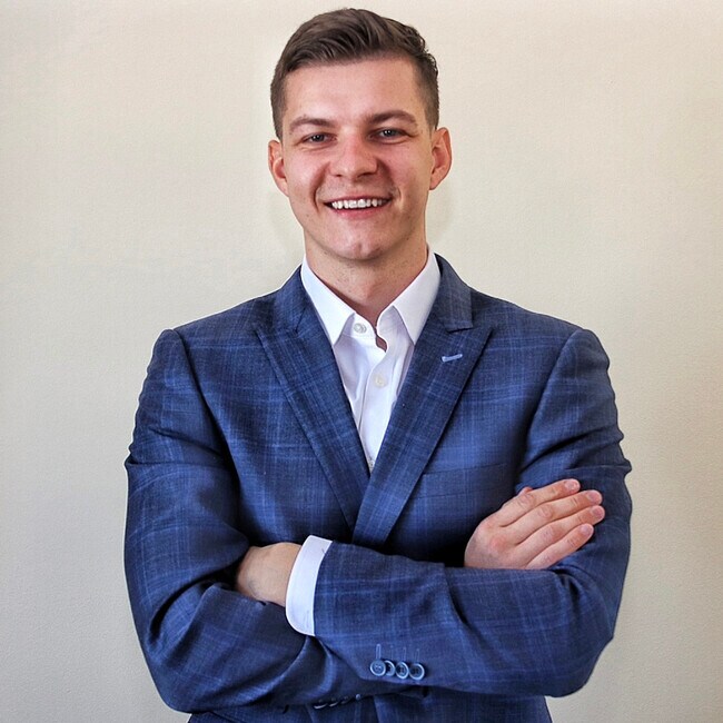 Agent Photo