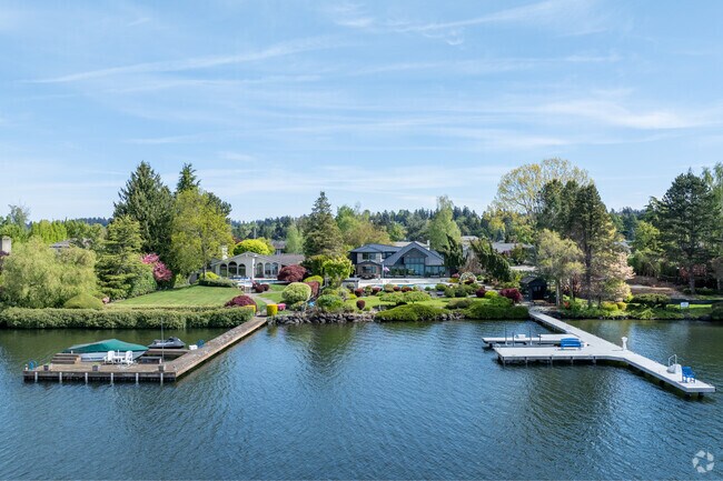 Large and luxurious waterfront homes can be found along Lake Washington in Factoria.