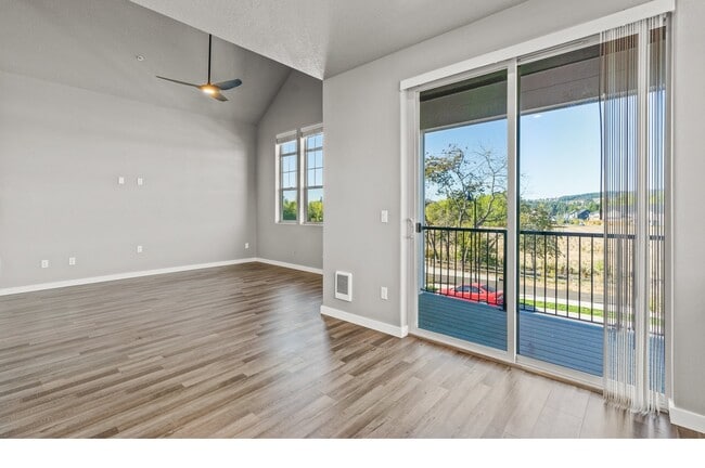 16323 NW Chadwick Way unit 304, North Bethany, OR 97229 - photo 2