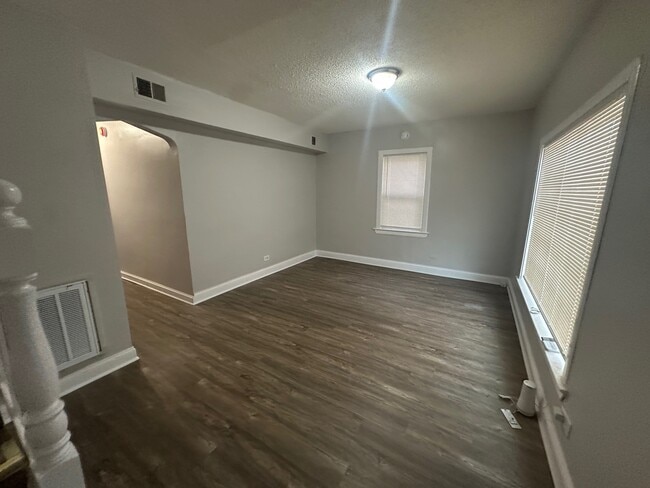 12227 S Throop St, Chicago, IL 60643 - photo 4