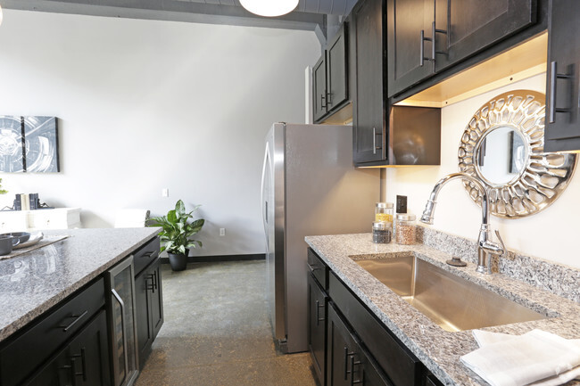 1BR - Kitchen