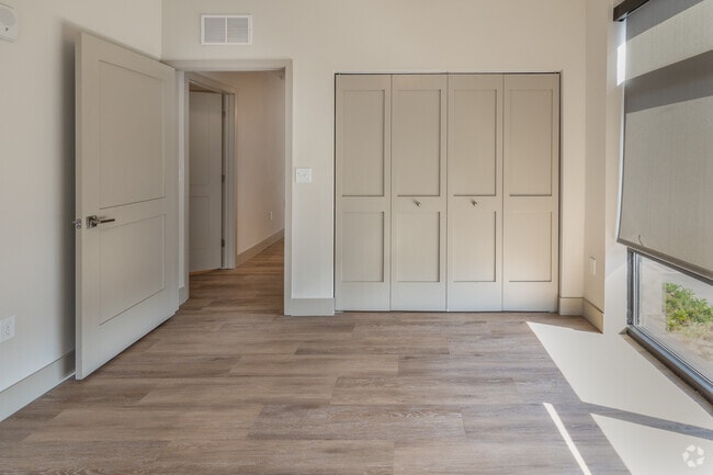 8000-1 LLC, Jacksonville, FL 32211 - photo 7