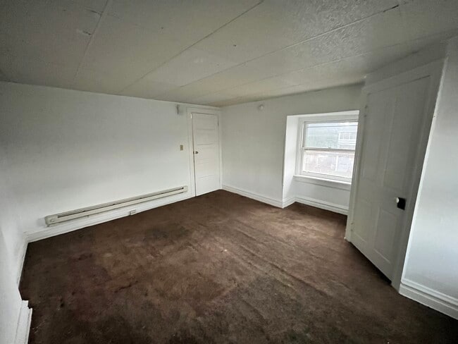 33 W Commerce St unit B, Chambersburg, PA 17201 - photo 3