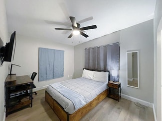 321 E 4th St, Chuluota, FL 32766