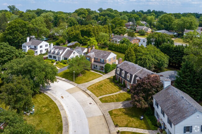 The tree lined neighborhood of Bellona-Gittings offers a calm suburban setting.