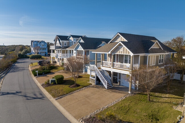 Not only are the homes big and pretty, but you will also find well-manicured lawns in Corolla.