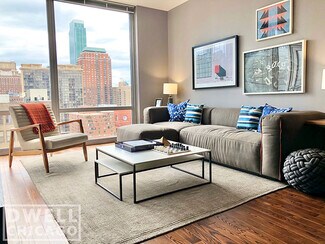 732 S Clark St Unit 1, Chicago, IL 60605