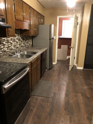 112 N Lake Dr, Jonesboro, GA 30236